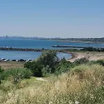 Apartment луксозен анастасия-сарафово на 150м от морето